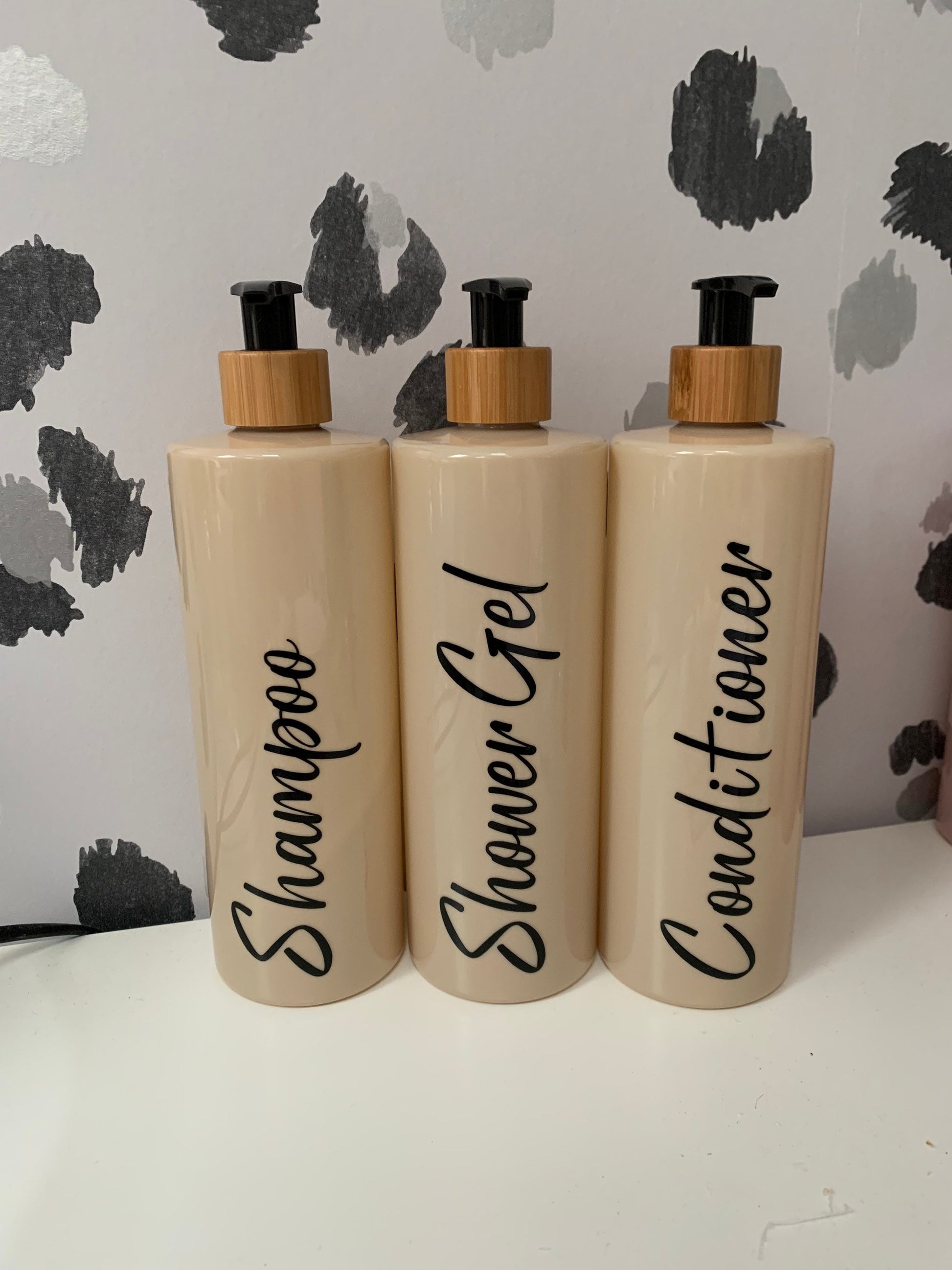 Mrs Hinch Inspired 500ml Bathroom Pump Bottles Dispensers Grey White Beige Pink - Sew Shabby Chic