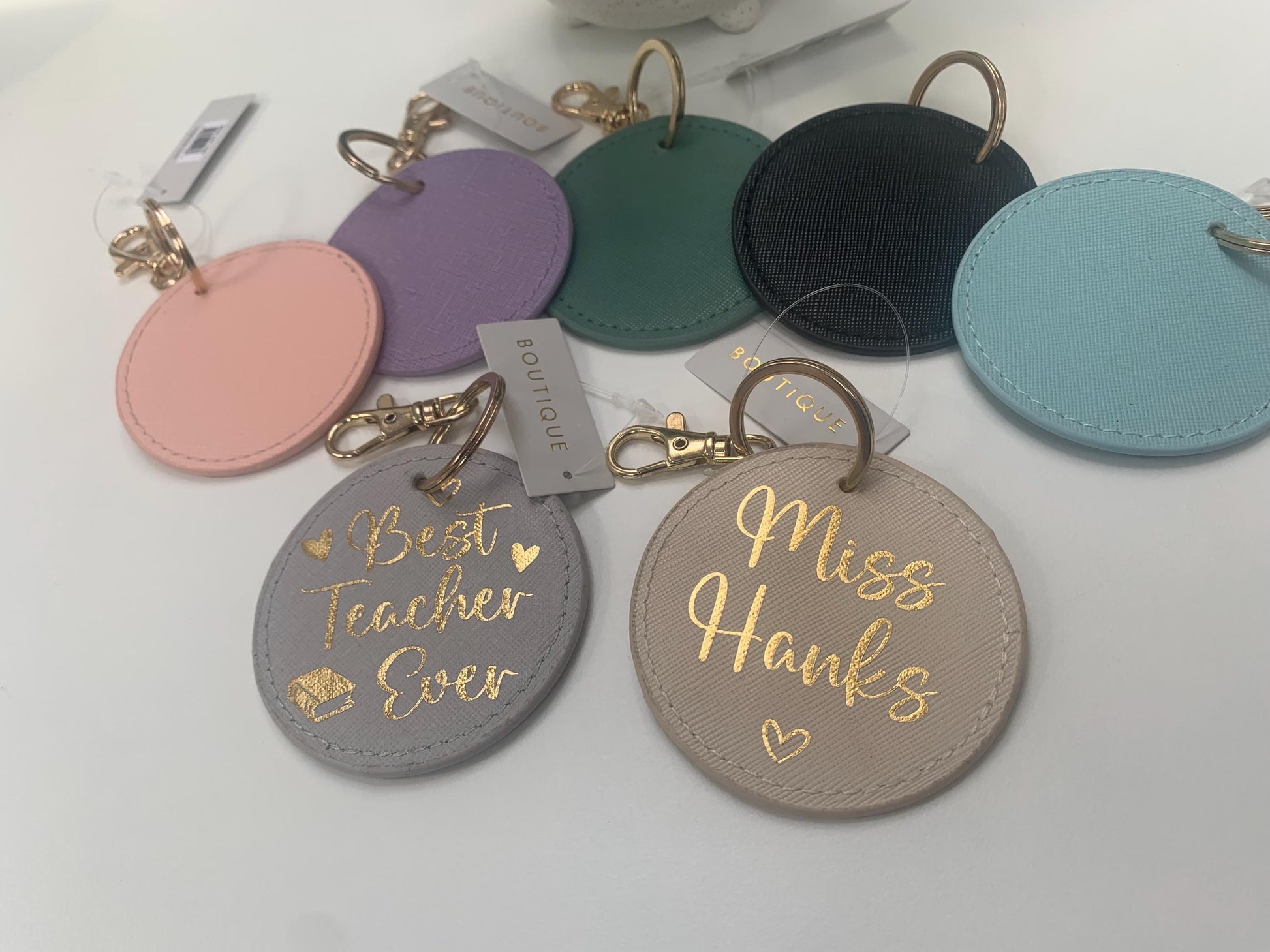 Boutique Personalised BEST TEACHER Circular Leather Look Keyring, Teacher Gift - Sew Shabby Chic